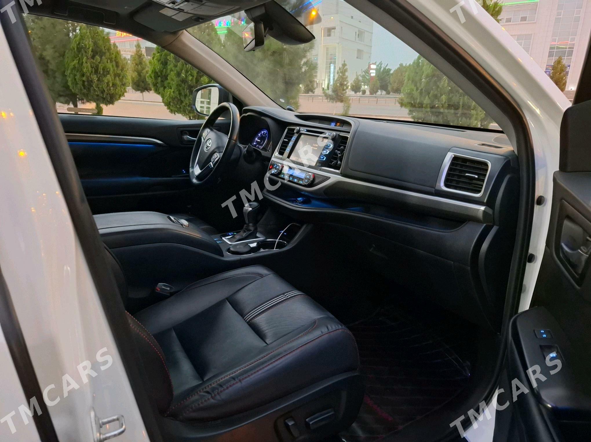 Toyota Highlander 2019 - 448 000 TMT - Aşgabat - img 7