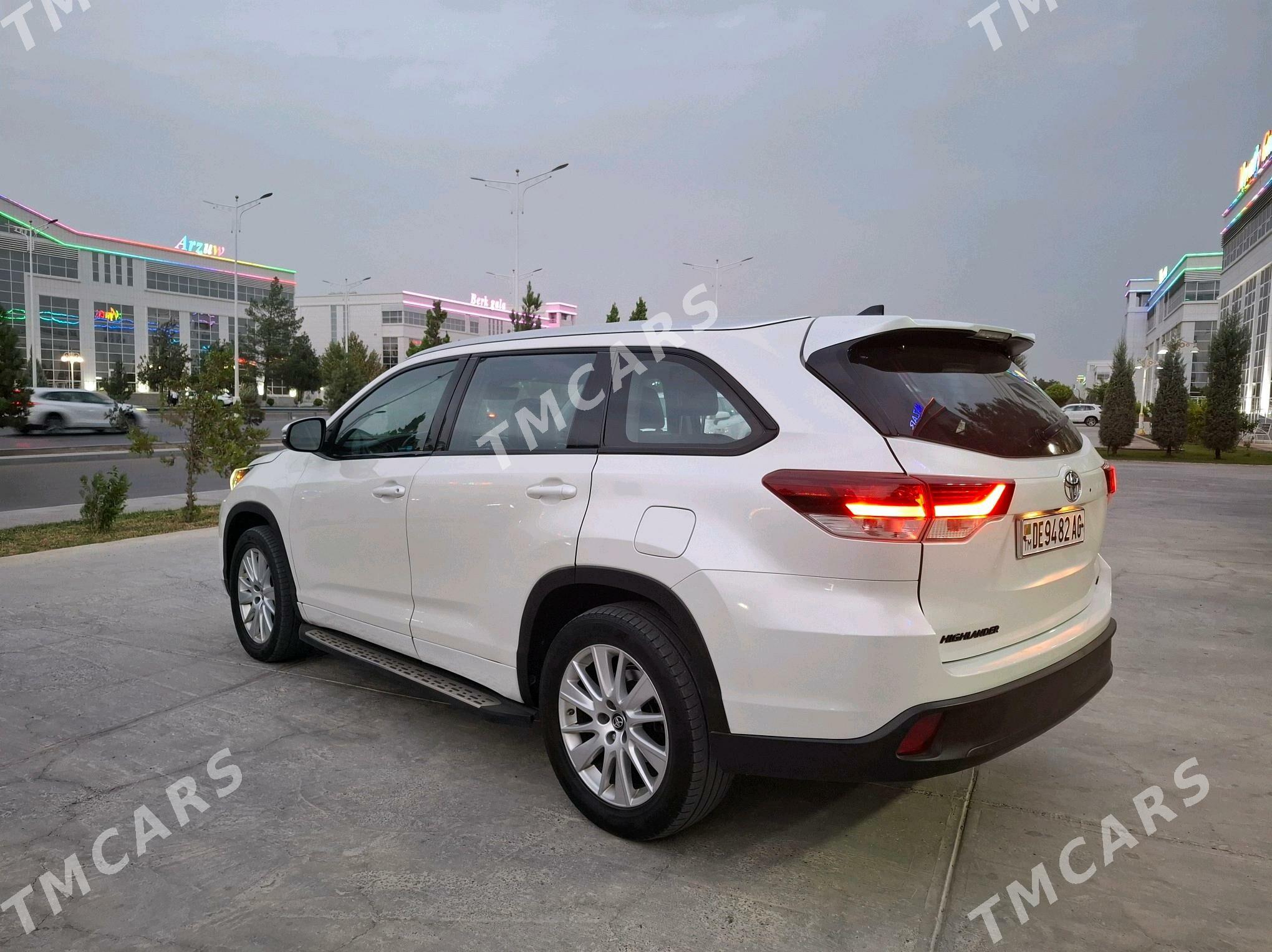 Toyota Highlander 2019 - 448 000 TMT - Aşgabat - img 4