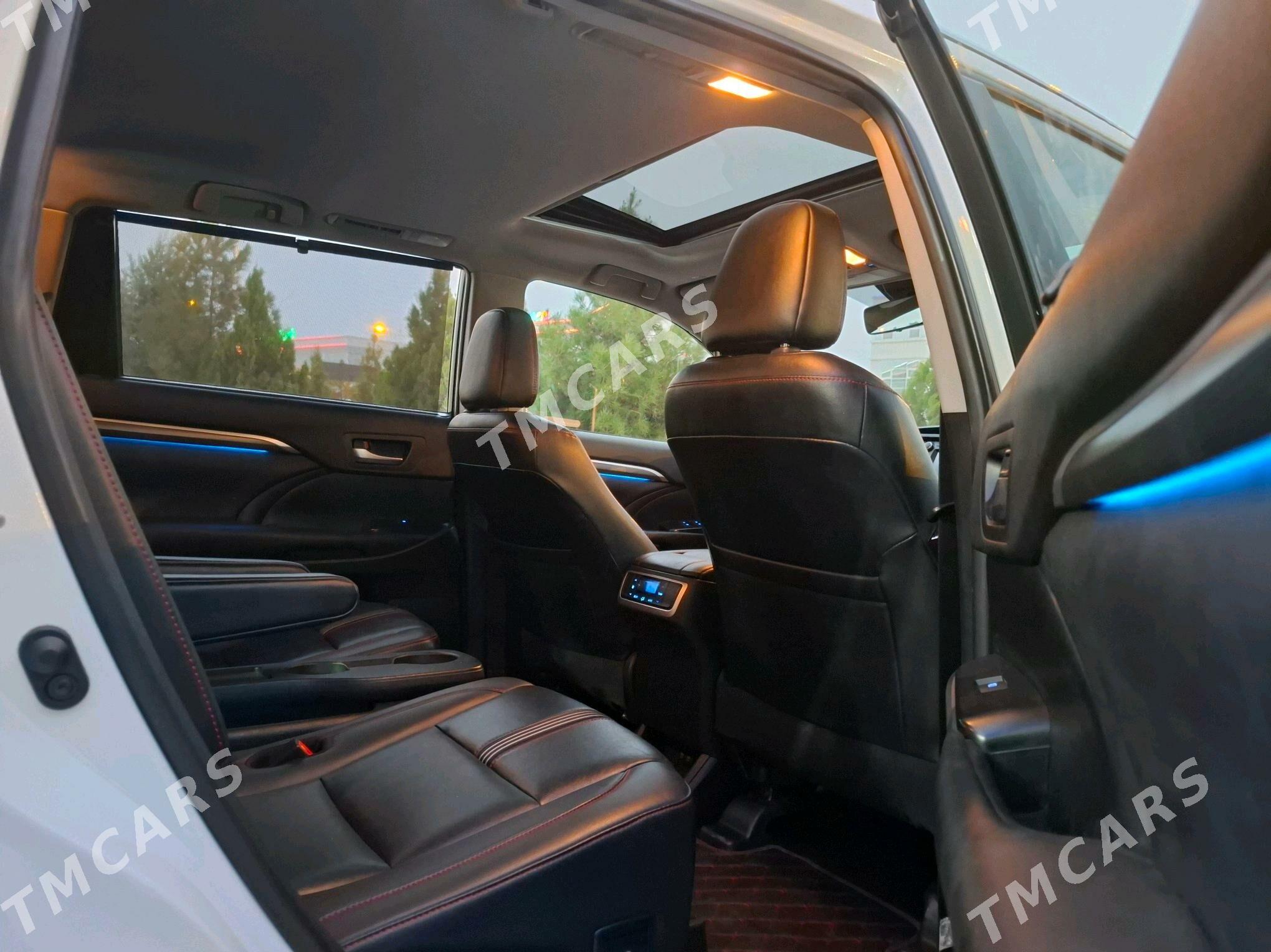 Toyota Highlander 2019 - 448 000 TMT - Aşgabat - img 8