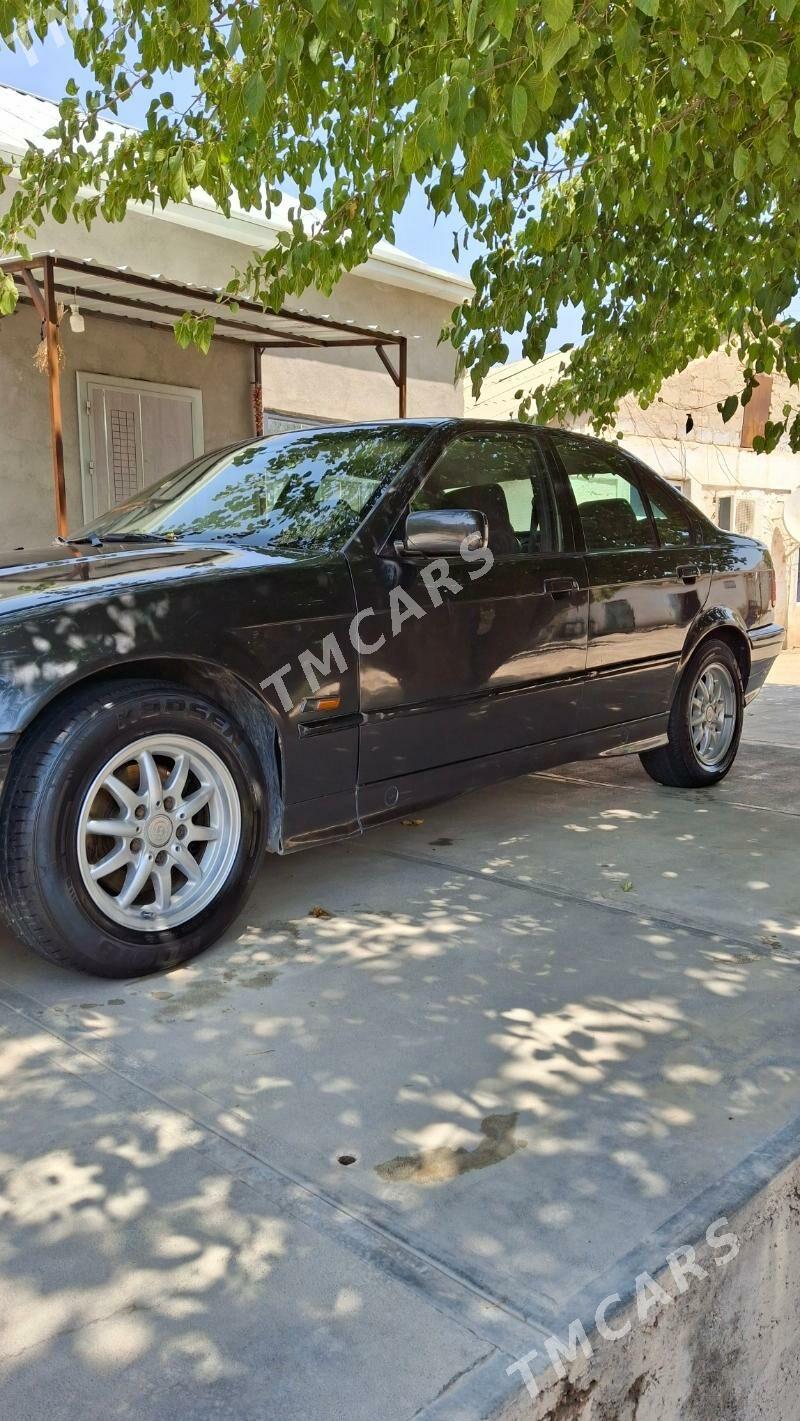 BMW 320 1993 - 40 000 TMT - Magdanly - img 10