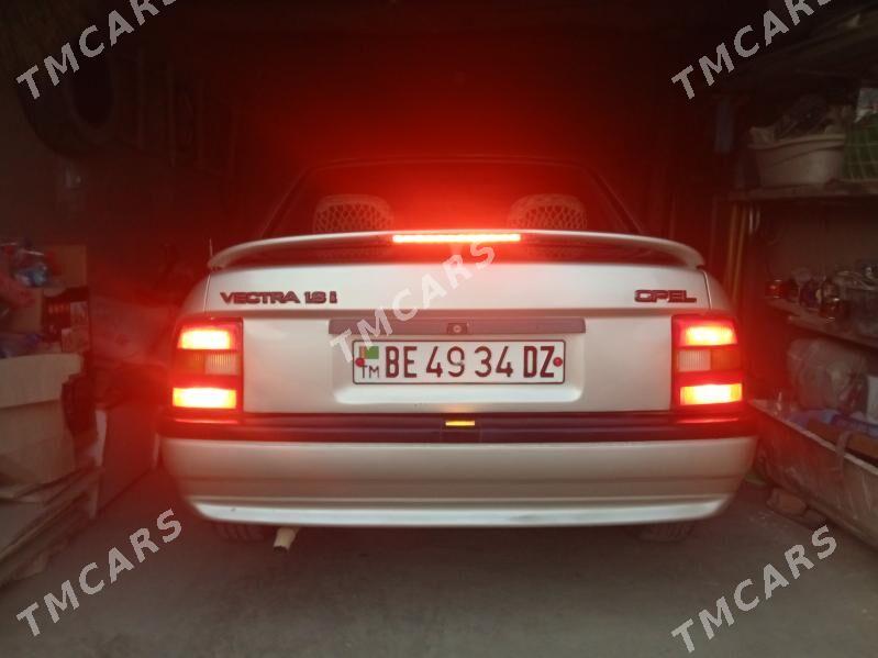 Opel Vectra 1990 - 35 000 TMT - Гурбансолтан Едже - img 10