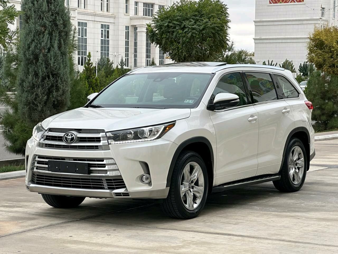 Toyota Highlander 2018 - 518 000 TMT - Aşgabat - img 3