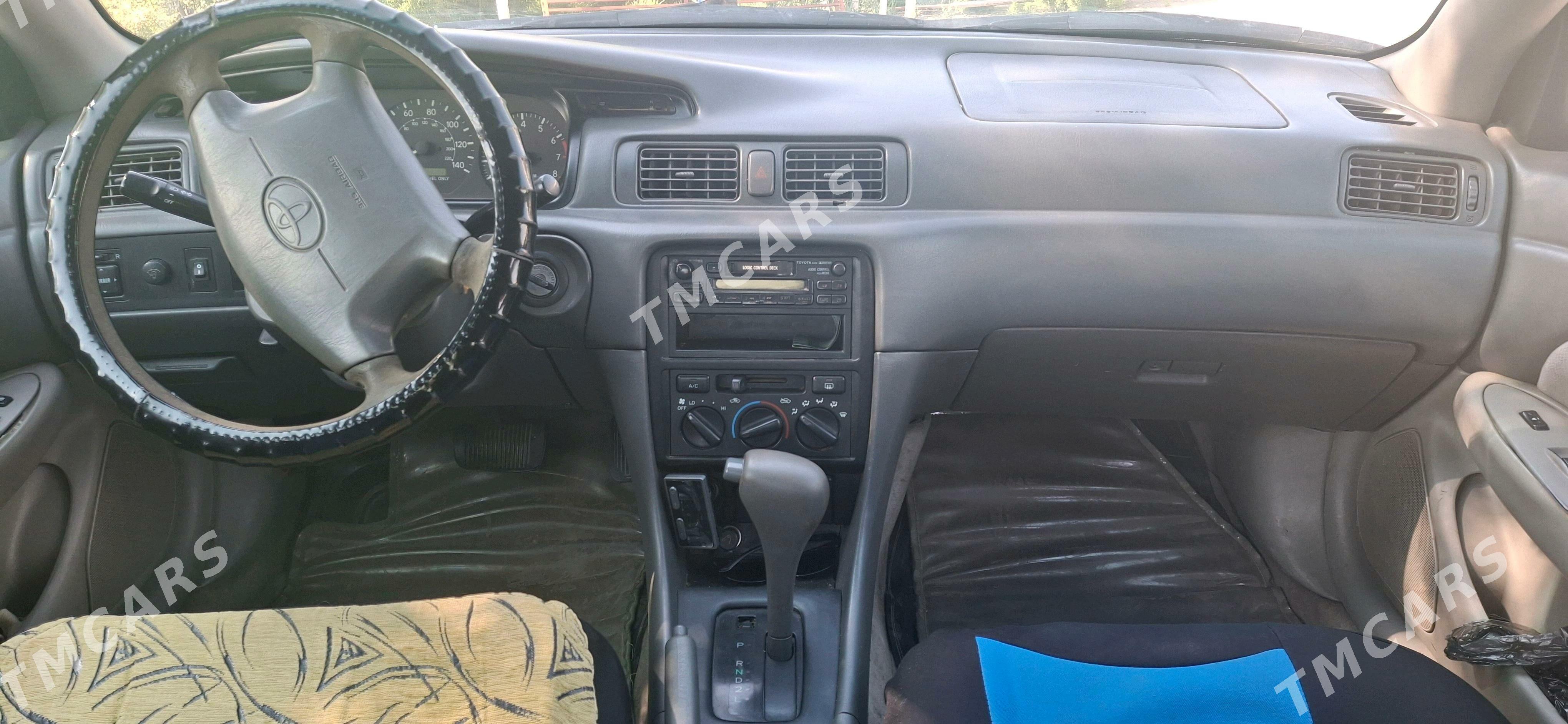 Toyota Camry 1998 - 100 000 TMT - Кёнеургенч - img 5
