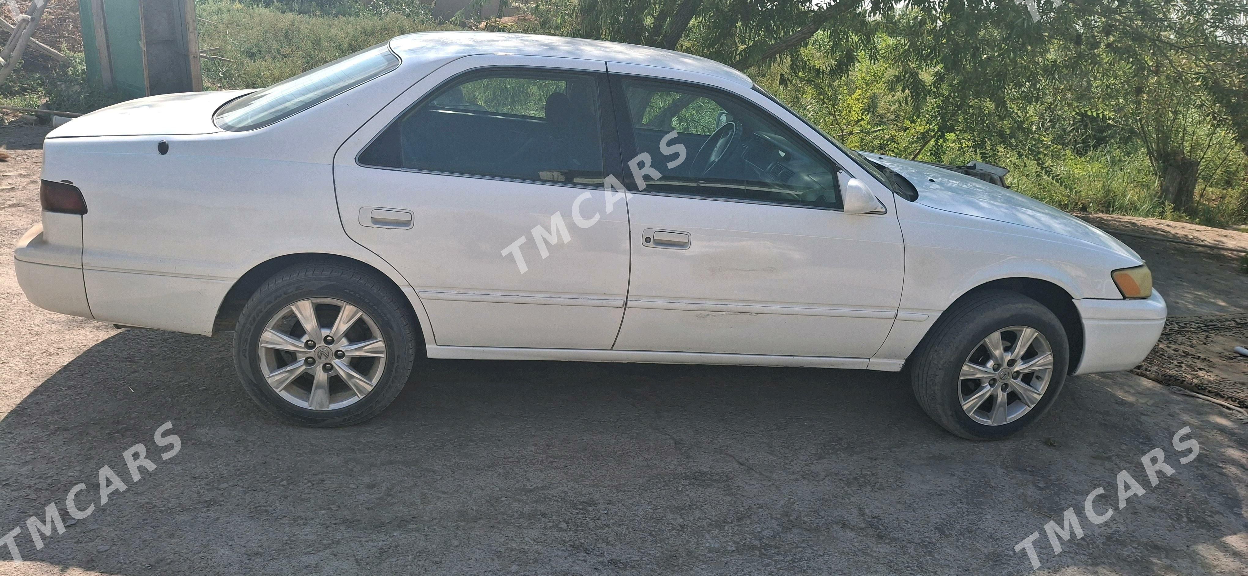 Toyota Camry 1998 - 100 000 TMT - Кёнеургенч - img 3