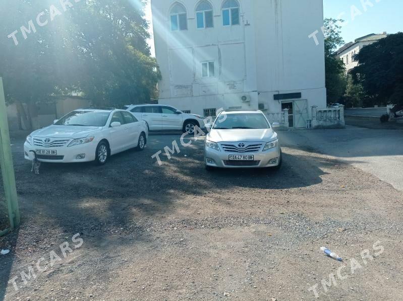 Toyota Camry 2010 - 235 000 TMT - Туркменбаши - img 2