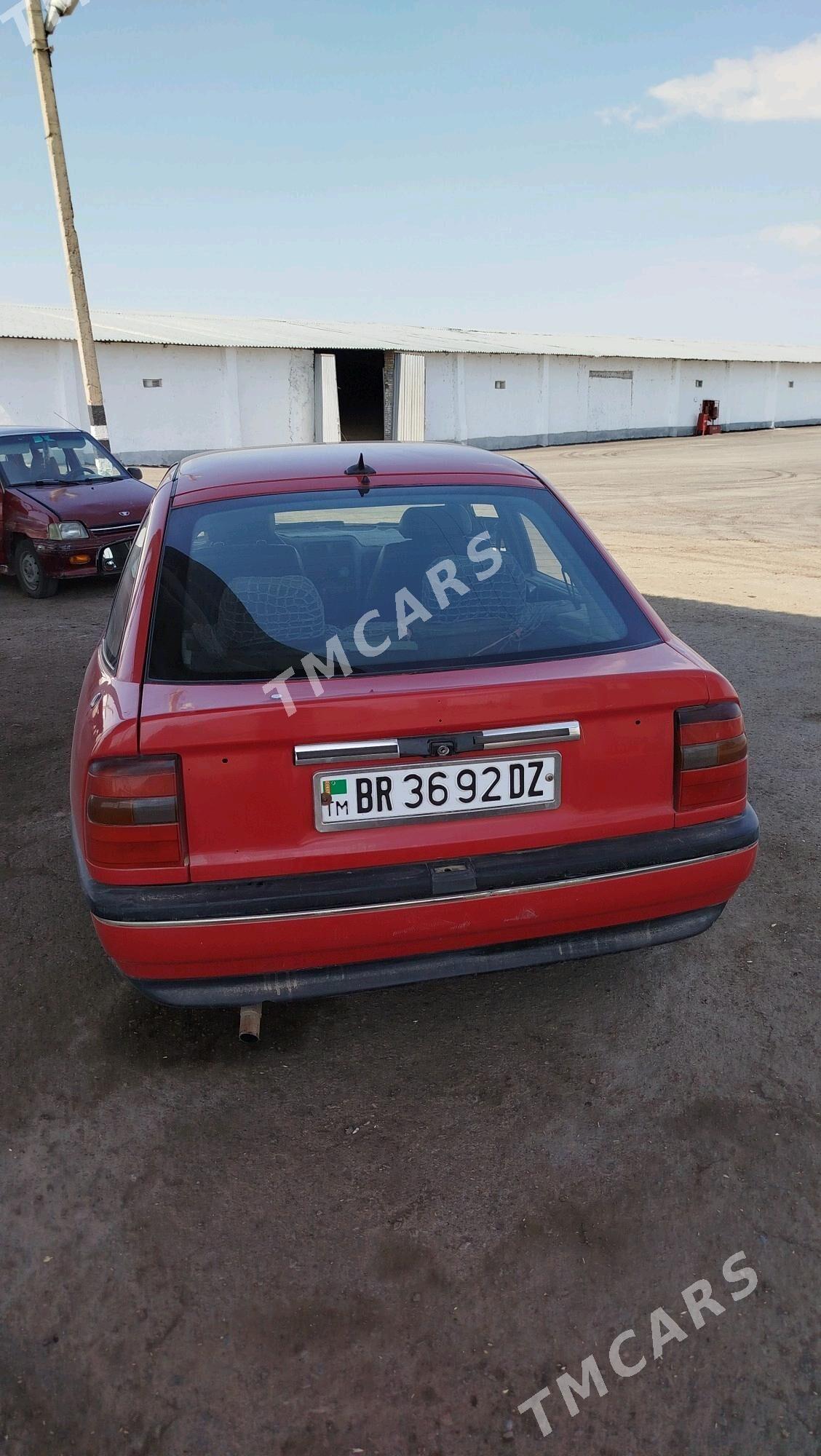 Opel Vectra 1990 - 25 000 TMT - Гороглы (Тагта) - img 4