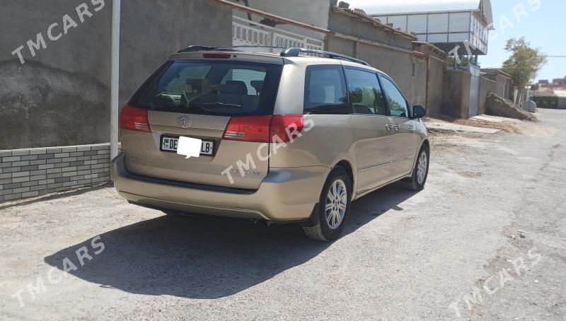 Toyota Sienna 2004 - 200 000 TMT - Магданлы - img 4