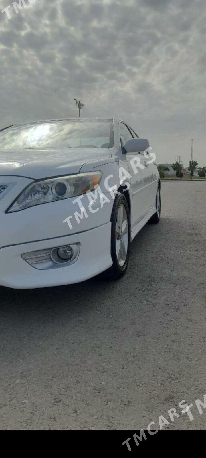 Toyota Camry 2011 - 220 000 TMT - Балканабат - img 9