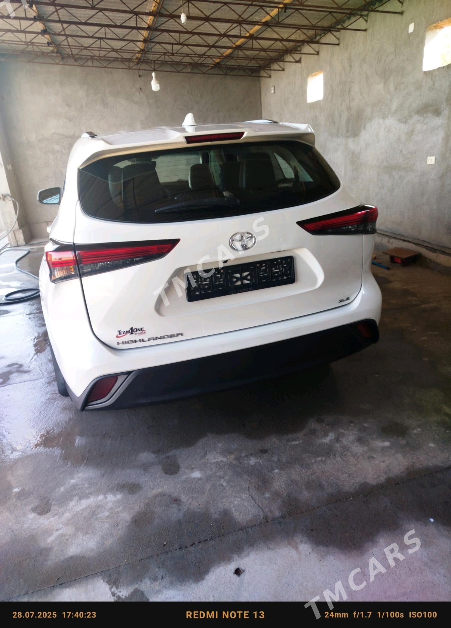 Toyota Highlander 2021 - 650 000 TMT - Tejen - img 4