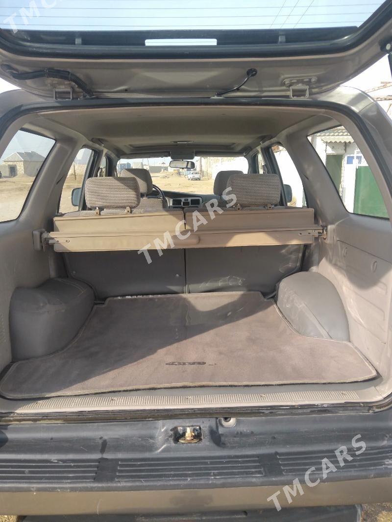 Toyota 4Runner 2002 - 170 000 TMT - Балканабат - img 4