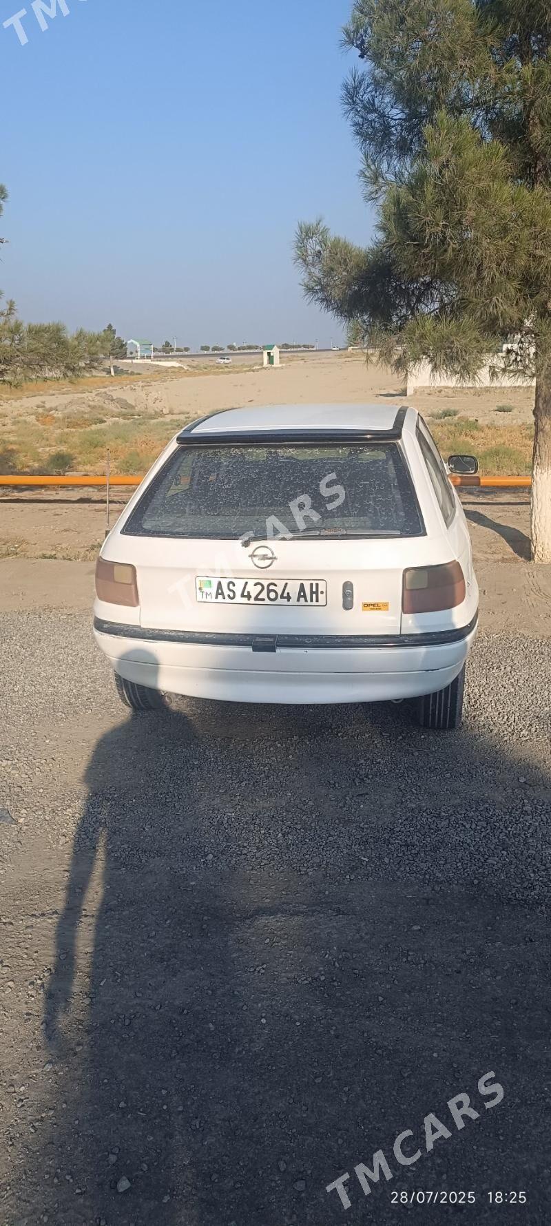 Opel Astra 1994 - 24 000 TMT - Бахарден - img 3