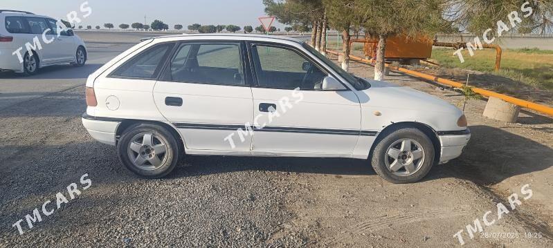 Opel Astra 1994 - 24 000 TMT - Бахарден - img 4