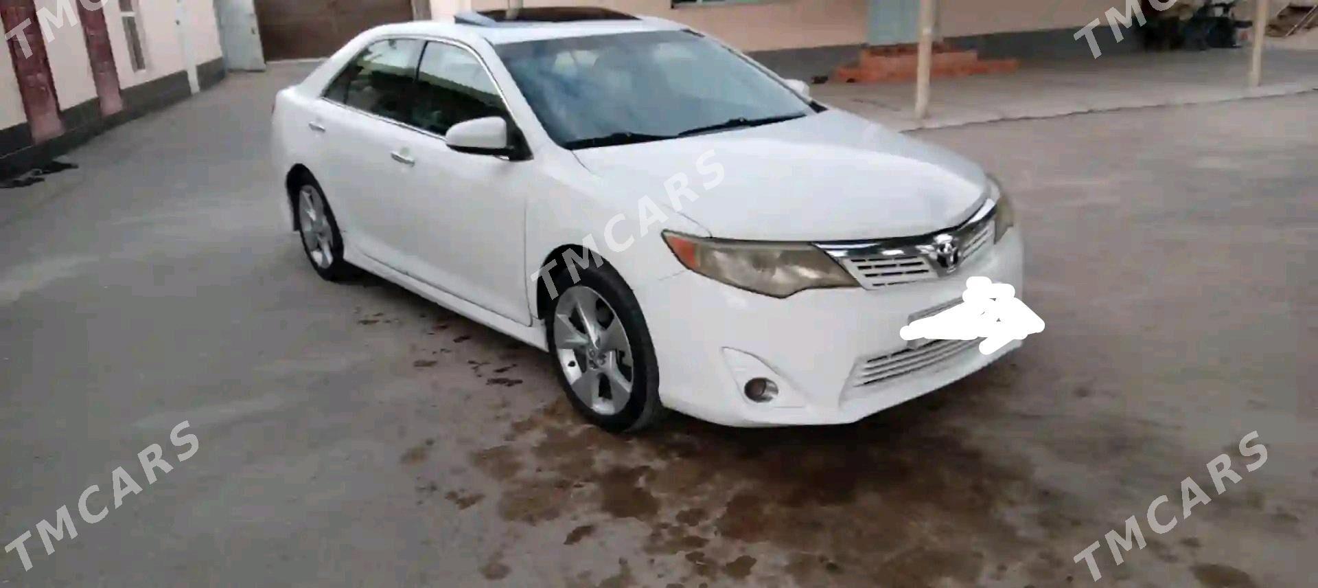 Toyota Camry 2013 - 220 000 TMT - Бузмеин - img 7