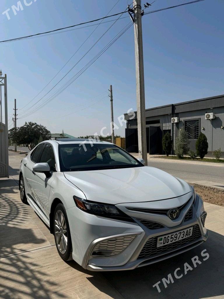 Toyota Camry 2022 - 365 000 TMT - Aşgabat - img 3