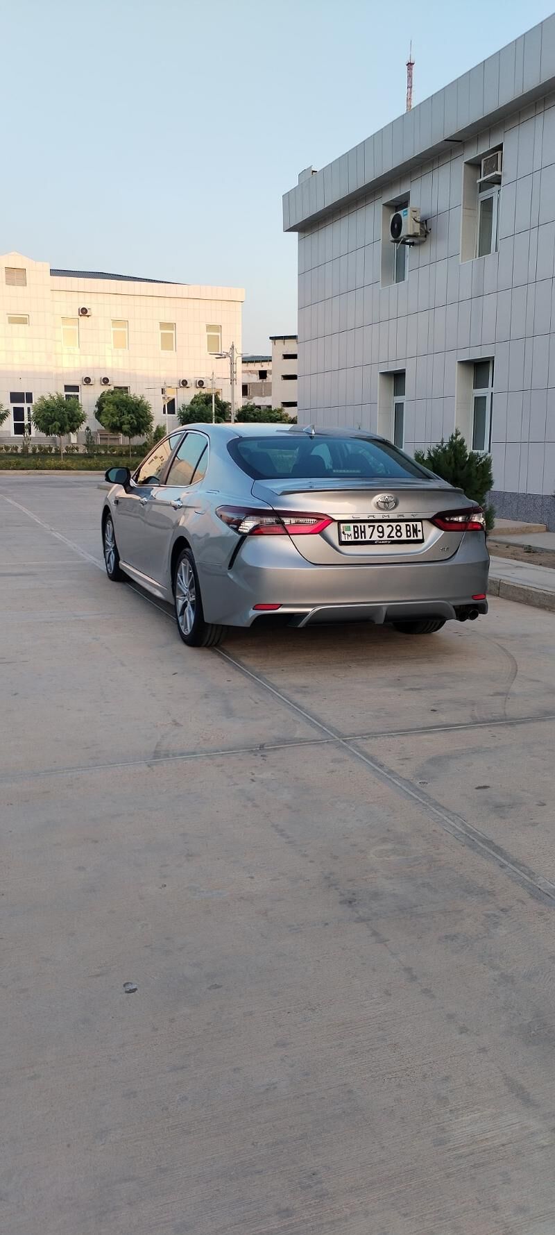 Toyota Camry 2021 - 325 000 TMT - Балканабат - img 2