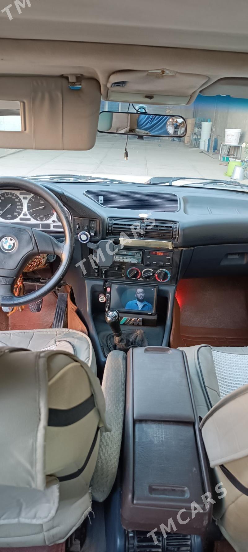 BMW 525 1989 - 31 000 TMT - Байрамали - img 3