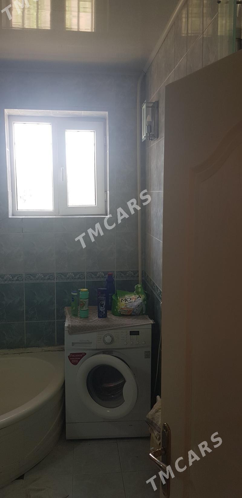 10 МКР 2 КОМ 2 ЭТ 4500 МАНАТ - Aşgabat - img 2