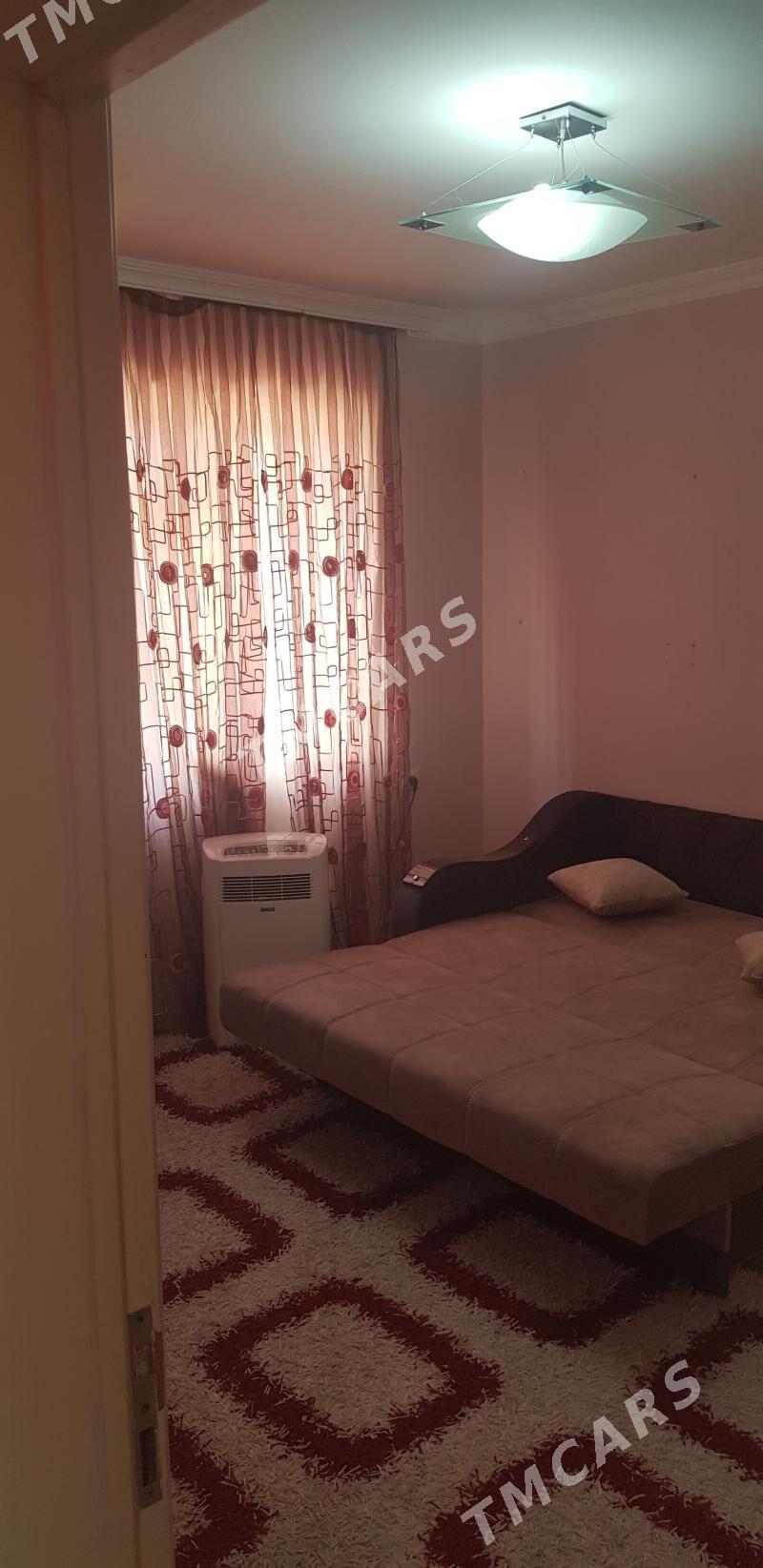 10 МКР 2 КОМ 2 ЭТ 4500 МАНАТ - Aşgabat - img 4