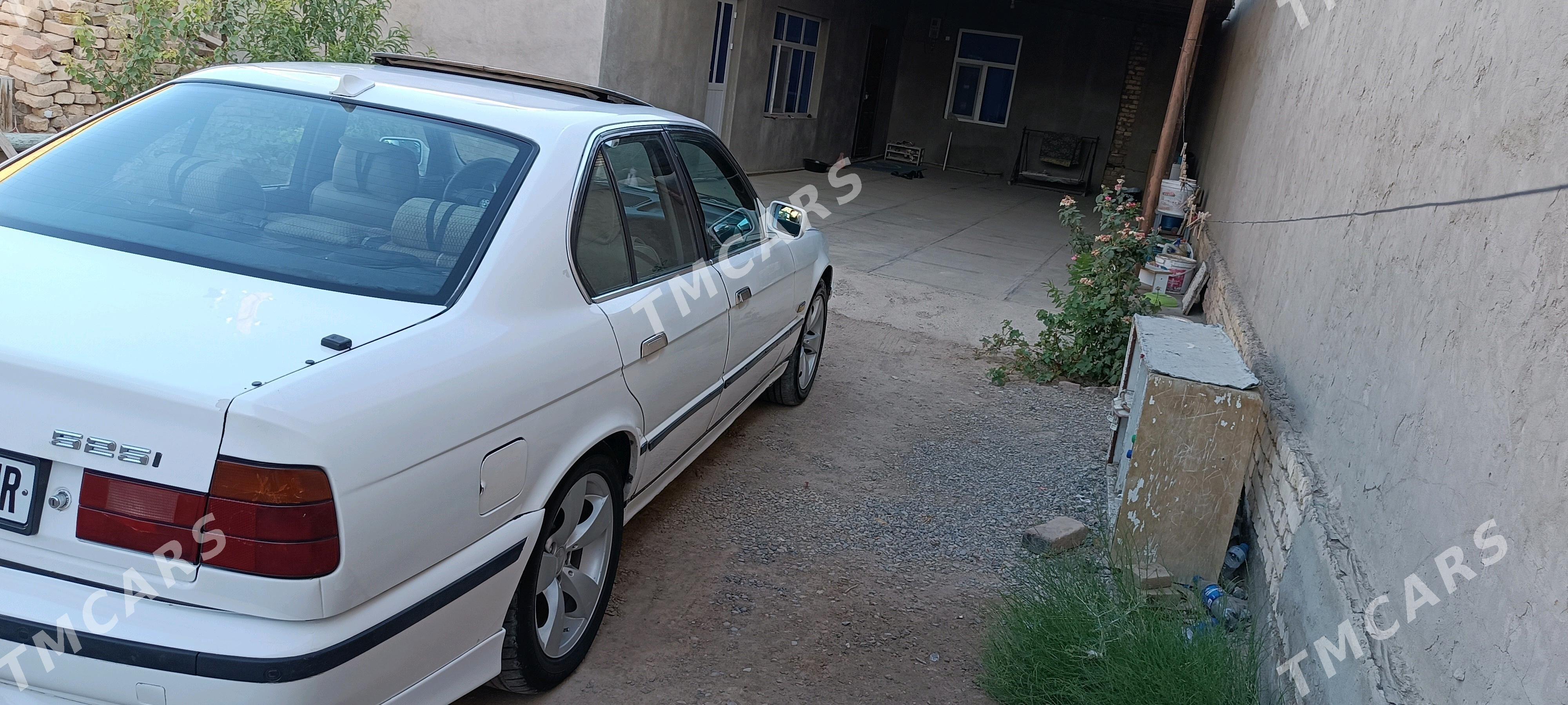 BMW 525 1989 - 31 000 TMT - Байрамали - img 4