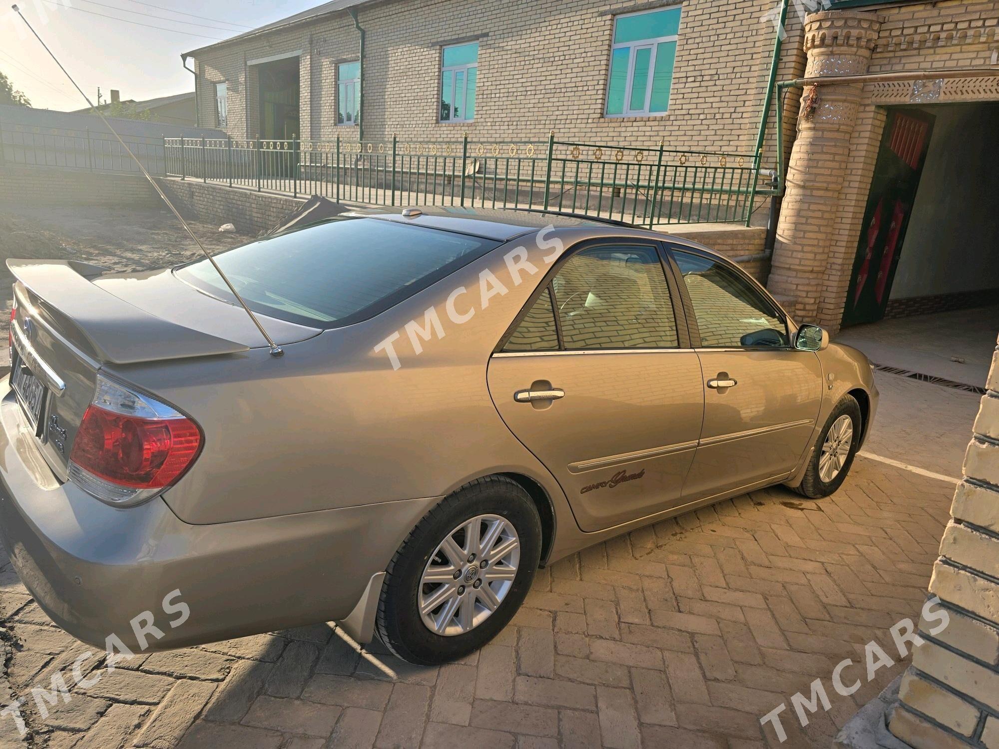 Toyota Camry 2005 - 195 000 TMT - Halaç - img 6