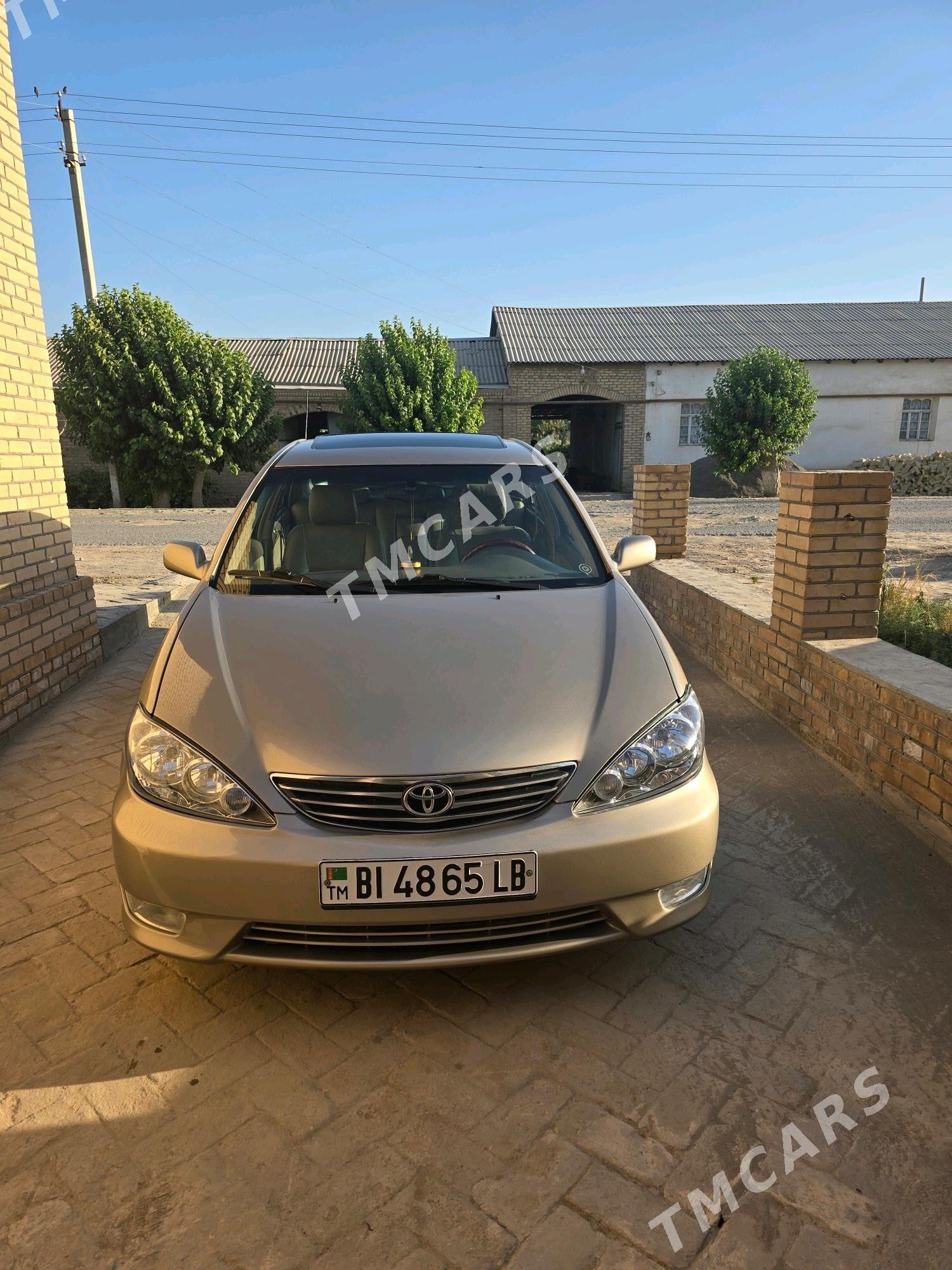 Toyota Camry 2005 - 195 000 TMT - Halaç - img 5