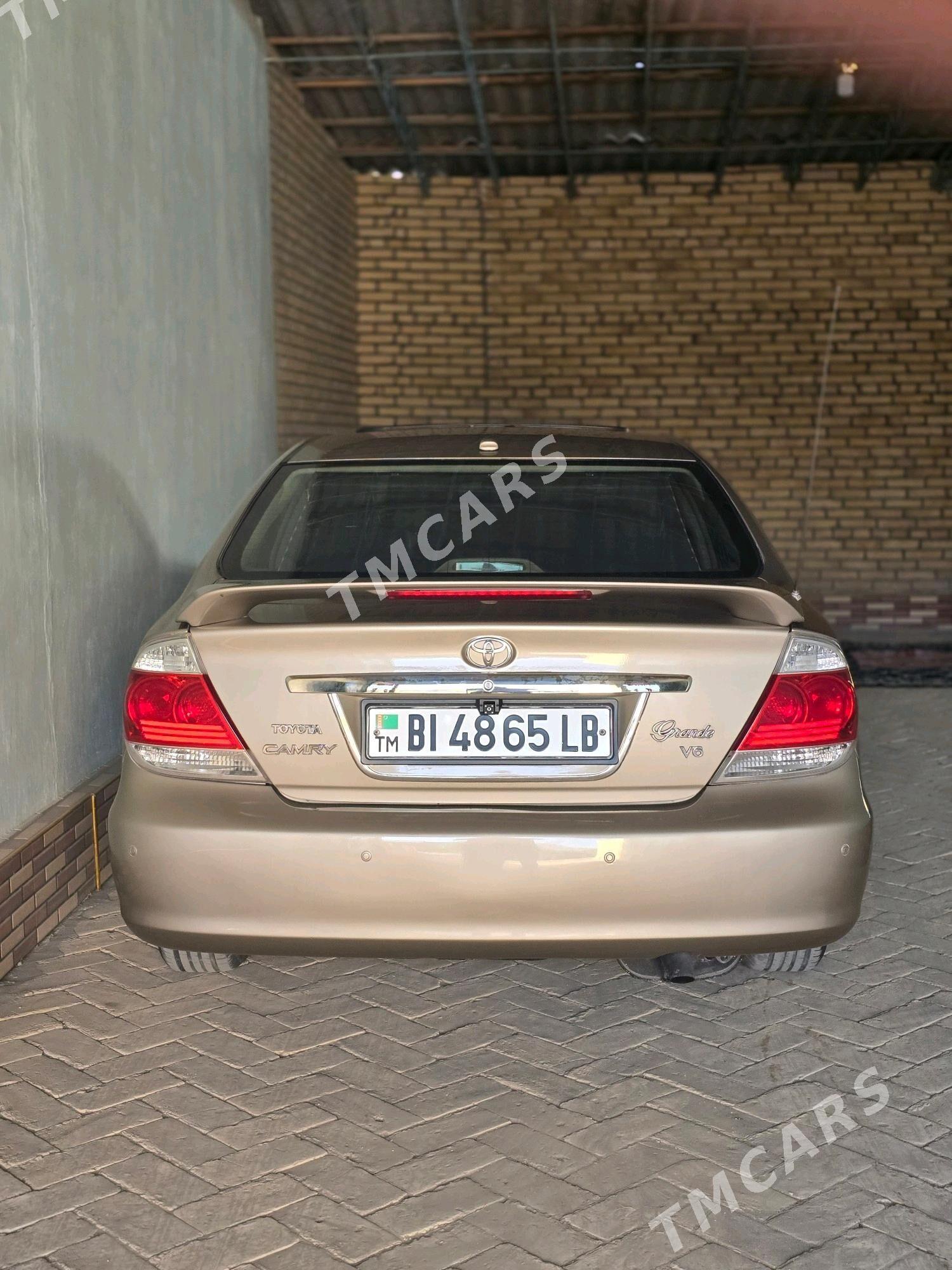 Toyota Camry 2005 - 195 000 TMT - Halaç - img 4
