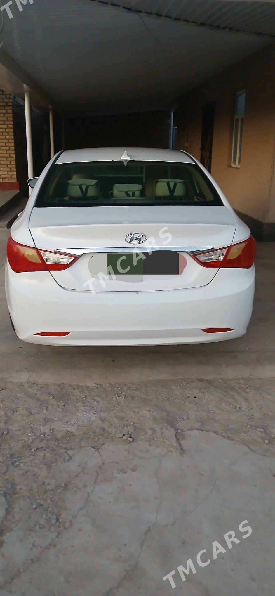 Hyundai Sonata 2011 - 145 000 TMT - Baýramaly - img 2