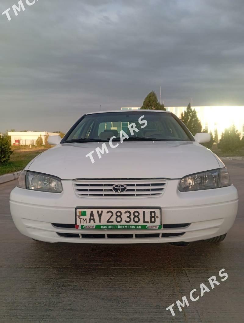 Toyota Camry 1999 - 128 000 TMT - Саят - img 3