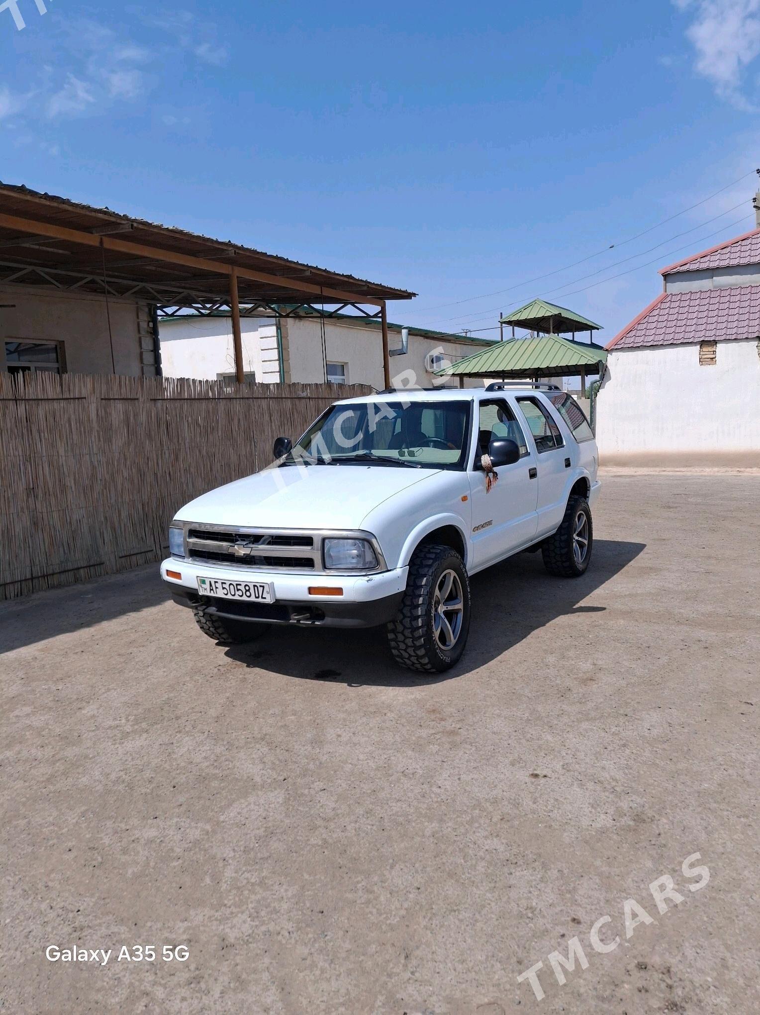 Chevrolet Blazer 1996 - 50 000 TMT - Daşoguz - img 5