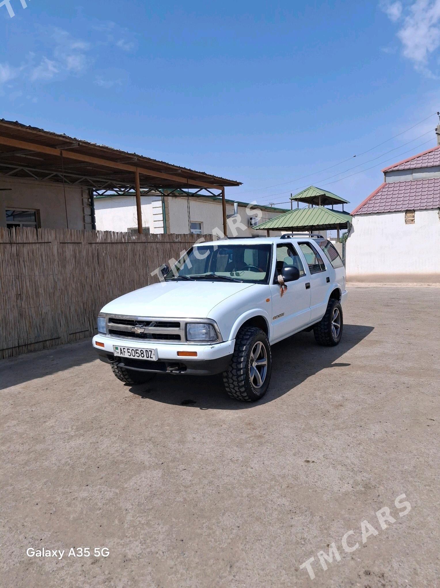 Chevrolet Blazer 1996 - 50 000 TMT - Daşoguz - img 6