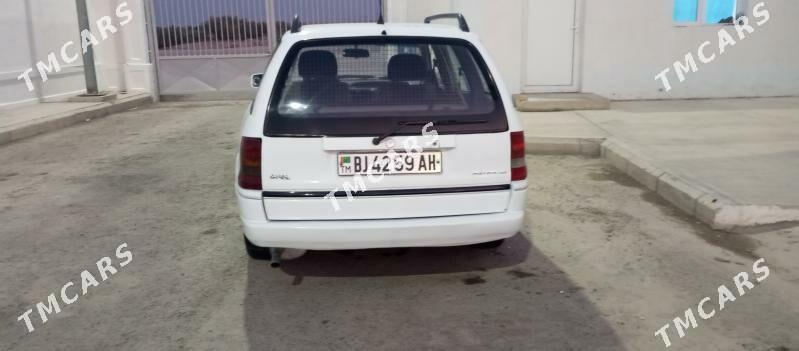 Opel Astra 1993 - 36 000 TMT - Кака - img 7