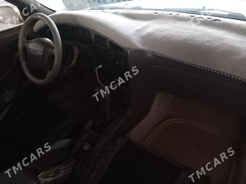 Toyota Camry 1993 - 78 000 TMT - Saýat - img 2