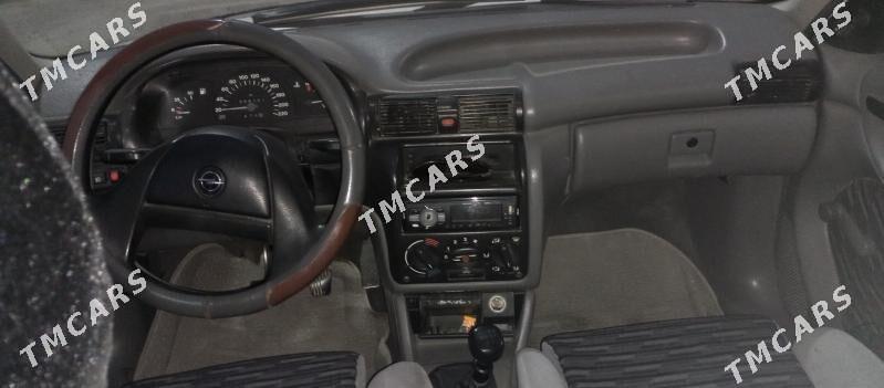 Opel Astra 1993 - 36 000 TMT - Кака - img 9
