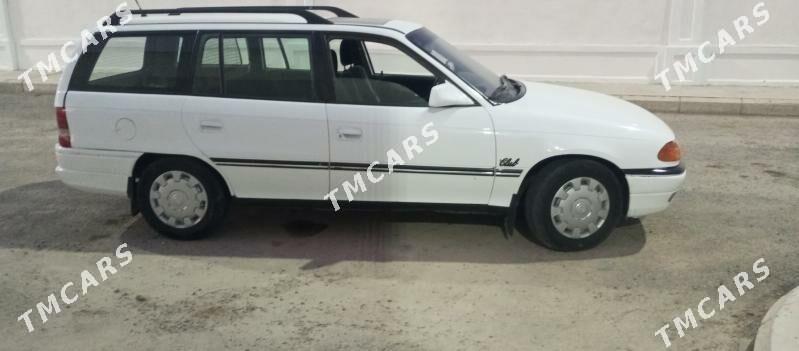 Opel Astra 1993 - 36 000 TMT - Кака - img 6