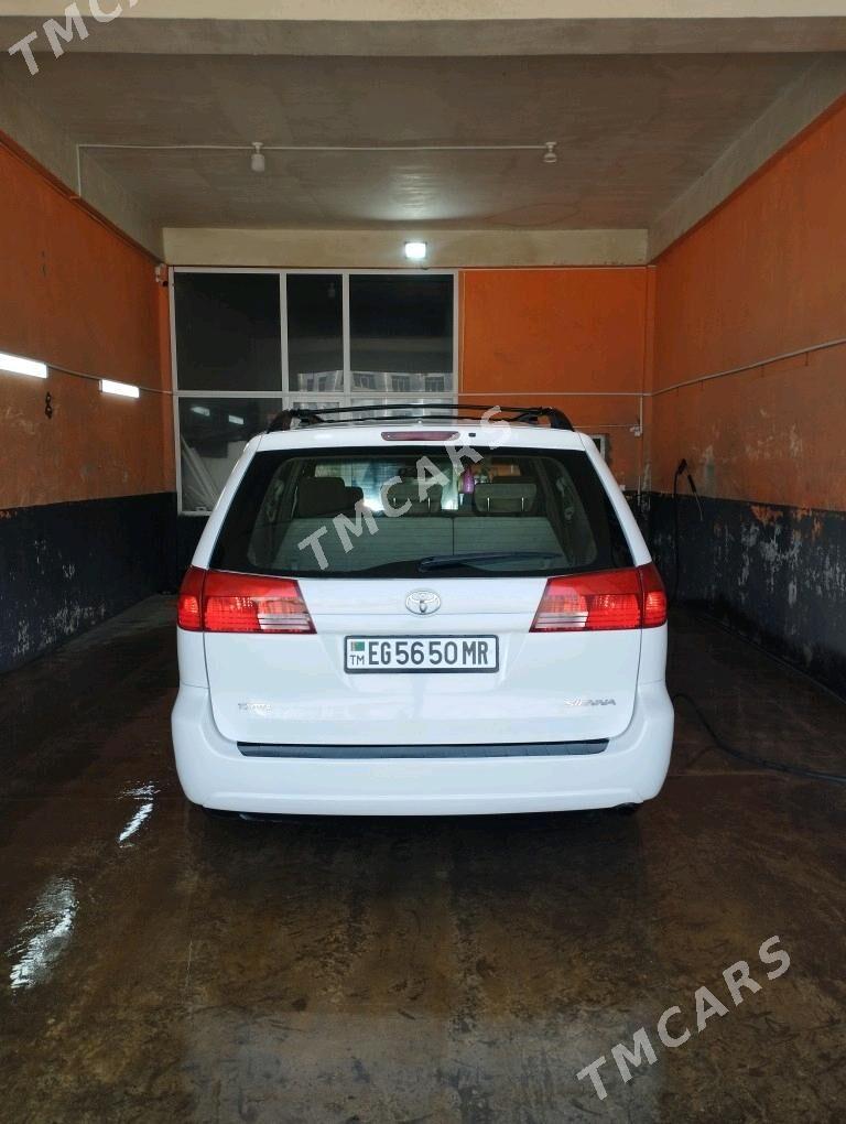 Toyota Sienna 2004 - 220 000 TMT - Анев - img 3