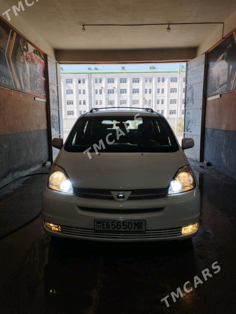 Toyota Sienna 2004 - 220 000 TMT - Анев - img 4