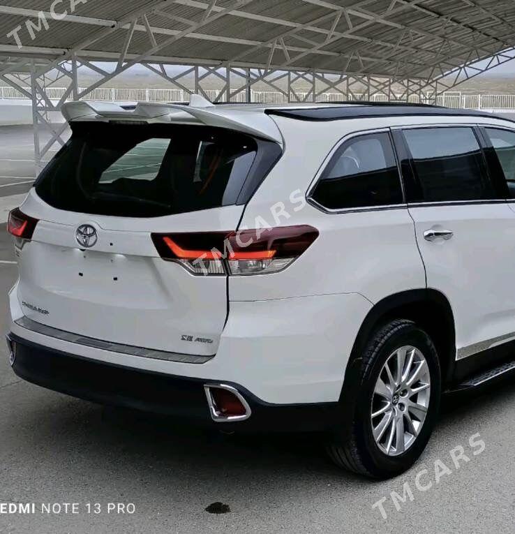 Toyota Highlander 2019 - 420 000 TMT - Ашхабад - img 4