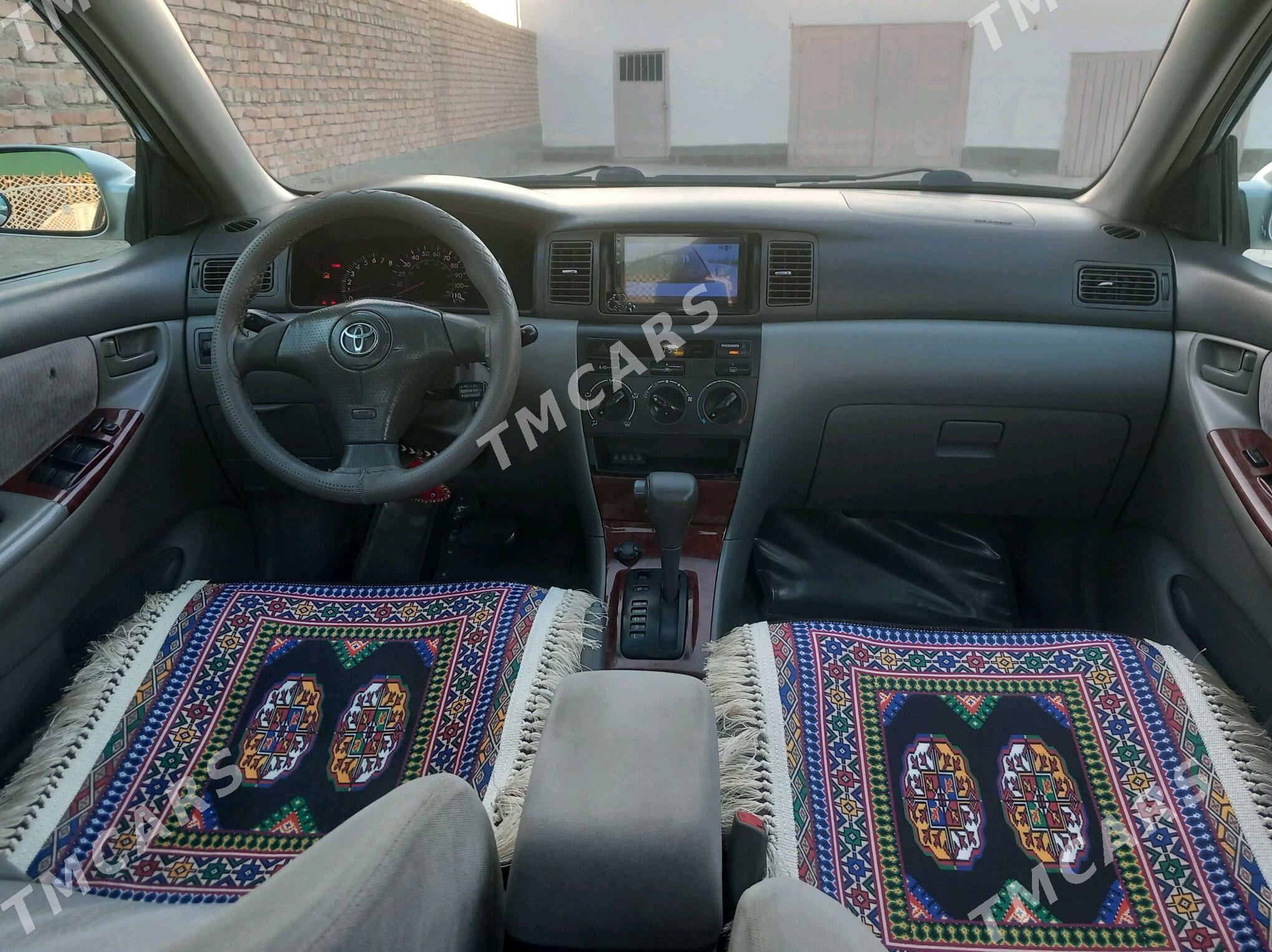 Toyota Corolla 2004 - 110 000 TMT - Гёкдепе - img 2