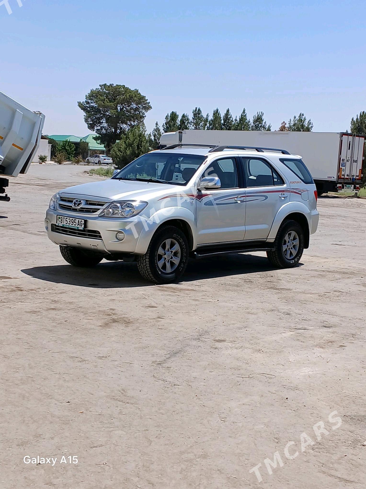 Toyota Fortuner 2006 - 270 000 TMT - Aşgabat - img 3