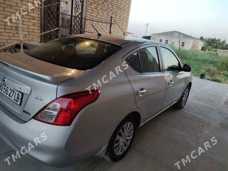 Nissan Versa 2013 - 110 000 TMT - Туркменабат - img 6