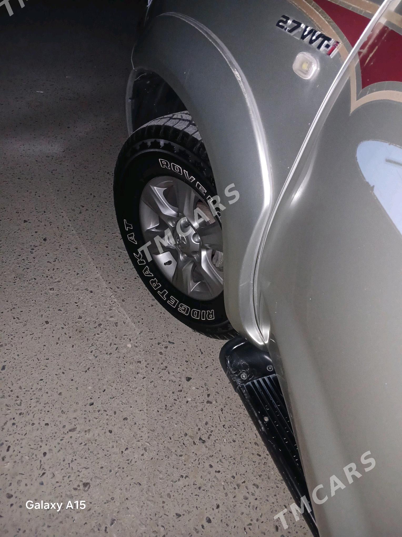 Toyota Fortuner 2006 - 270 000 TMT - Aşgabat - img 6