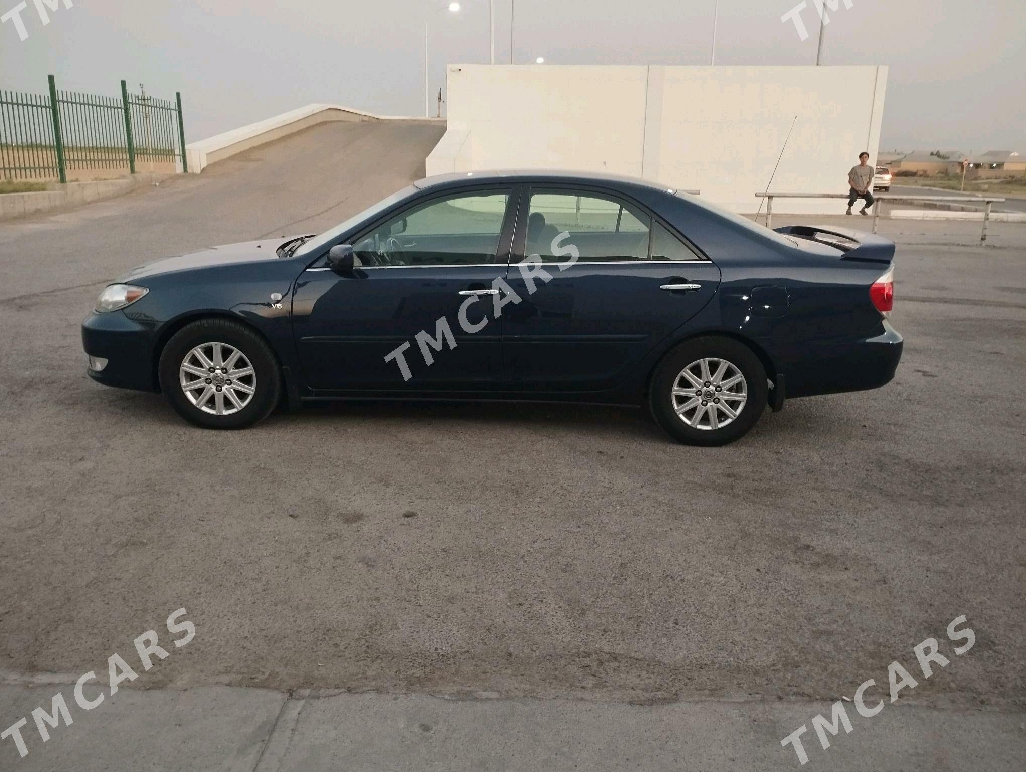 Toyota Camry 2005 - 185 000 TMT - Байрамали - img 4