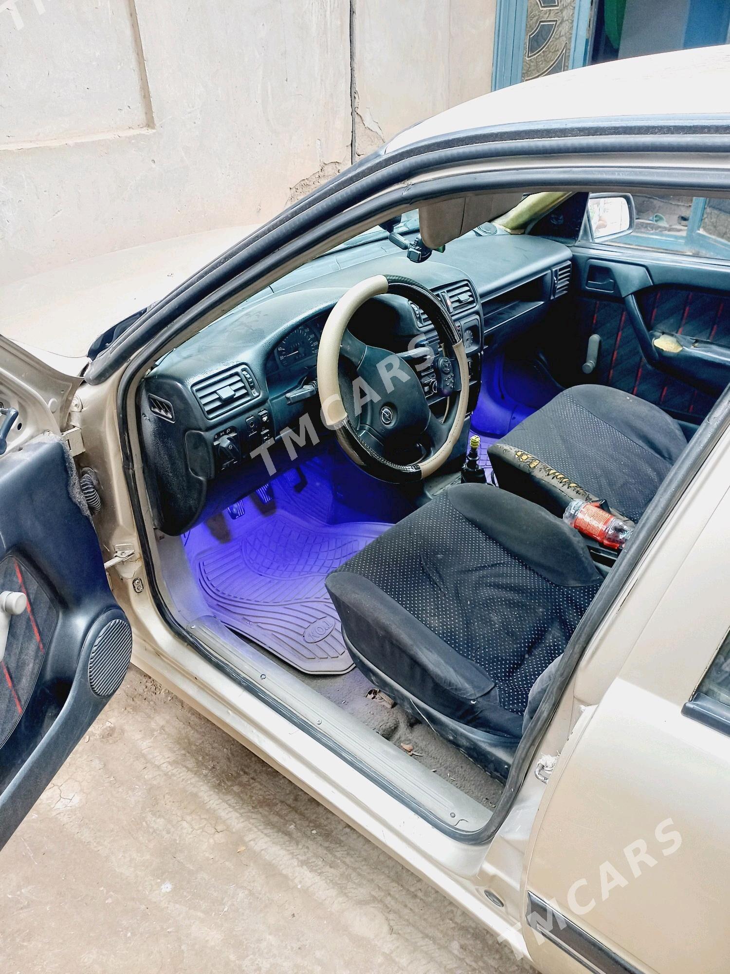 Opel Vectra 1991 - 30 000 TMT - Şabat etr. - img 2