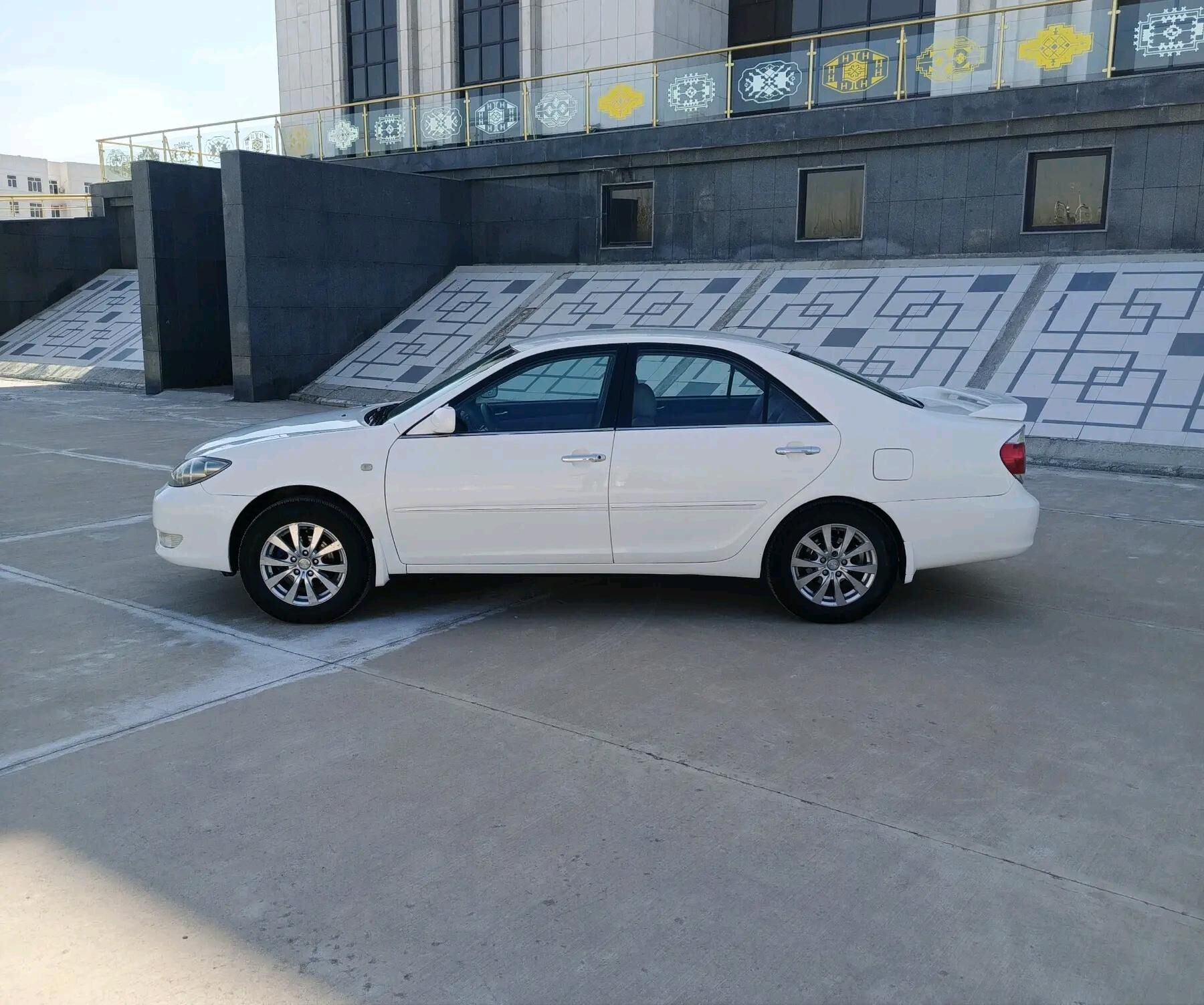 Toyota Camry 2004 - 144 000 TMT - Дашогуз - img 5