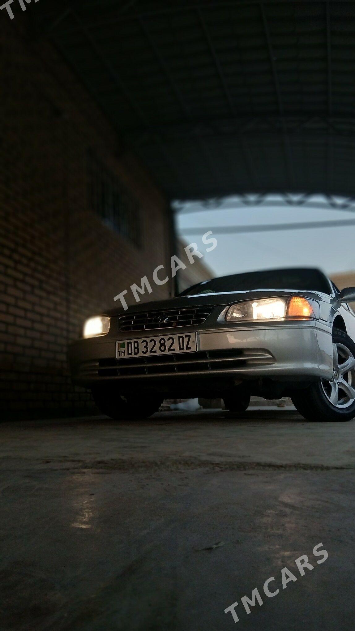 Toyota Camry 2000 - 165 000 TMT - Daşoguz - img 4