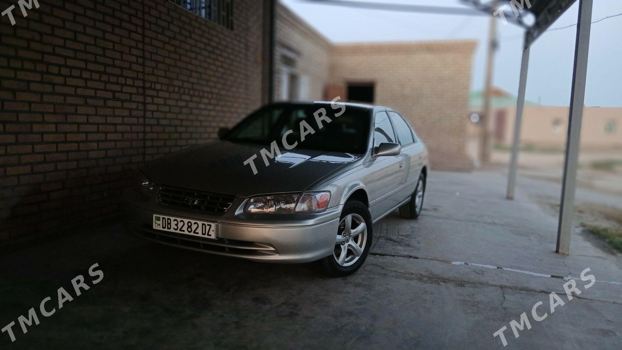 Toyota Camry 2000 - 165 000 TMT - Daşoguz - img 6