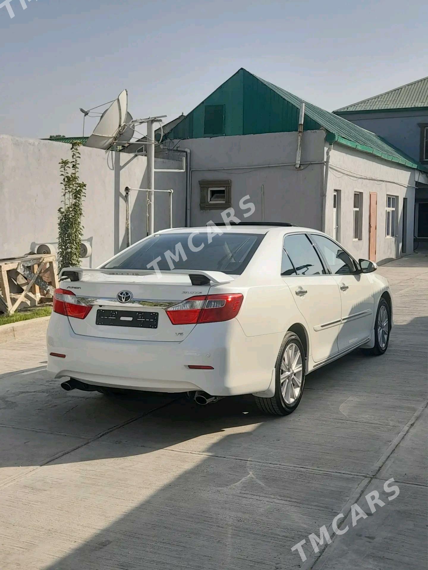 Toyota Aurion 2013 - 370 000 TMT - Ýalkym - img 3