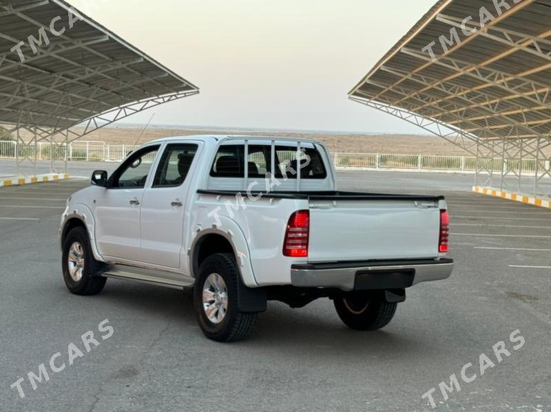 Toyota Hilux 2009 - 202 000 TMT - Aşgabat - img 2