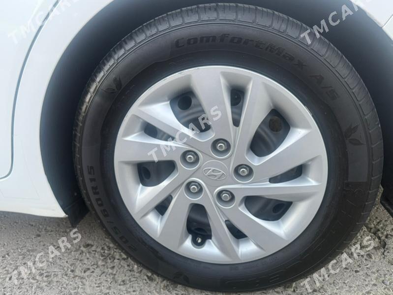 Hyundai Elantra 2019 - 210 000 TMT - Мир 1 - img 9