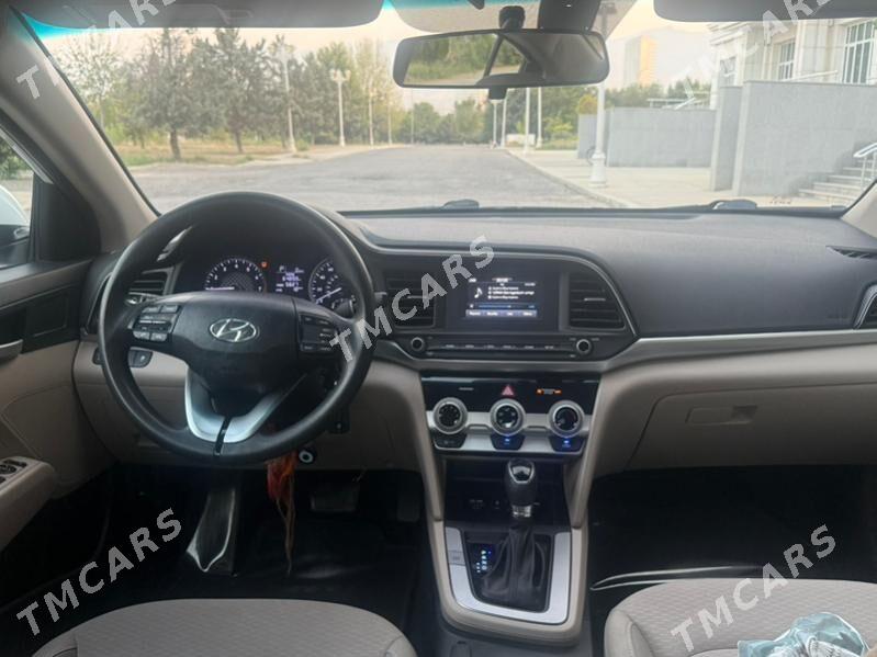 Hyundai Elantra 2019 - 210 000 TMT - Мир 1 - img 7